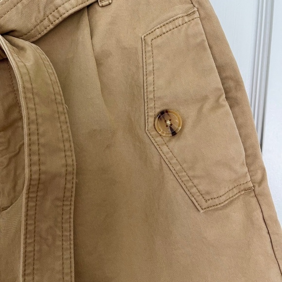 Banana Republic Utility Chino Shorts with Tie Waist | Size 10 - Picture 4 of 5